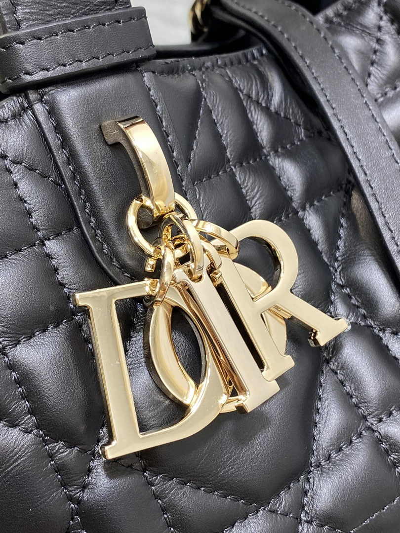 Small Dior Toujours Bag M2822 Black Macrocannage Calfskin