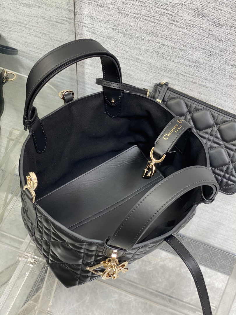 Small Dior Toujours Bag M2822 Black Macrocannage Calfskin