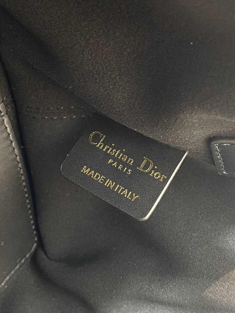 Small Dior Toujours Bag M2822 Black Macrocannage Calfskin