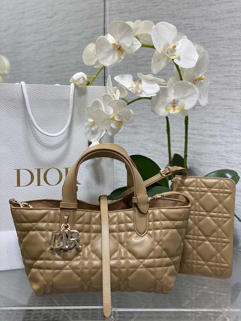 Small Dior Toujours Bag M2822 Tan Macrocannage Calfskin