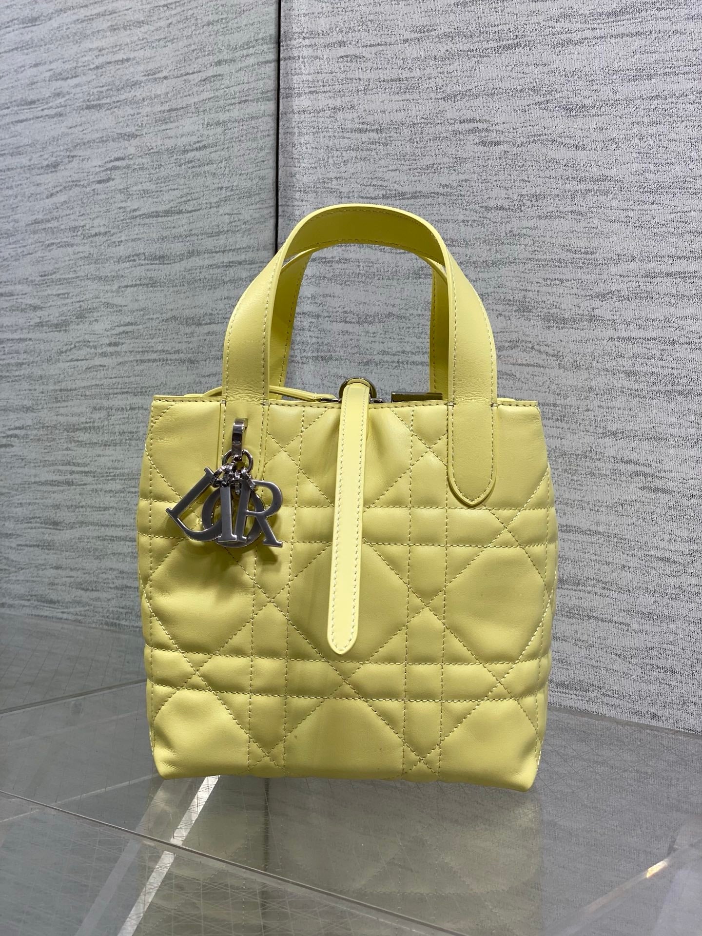 Small Dior Toujours Vertical Tote Bag - M2835 - Yellow Macrocannage Calfskin - Default Title - View 3