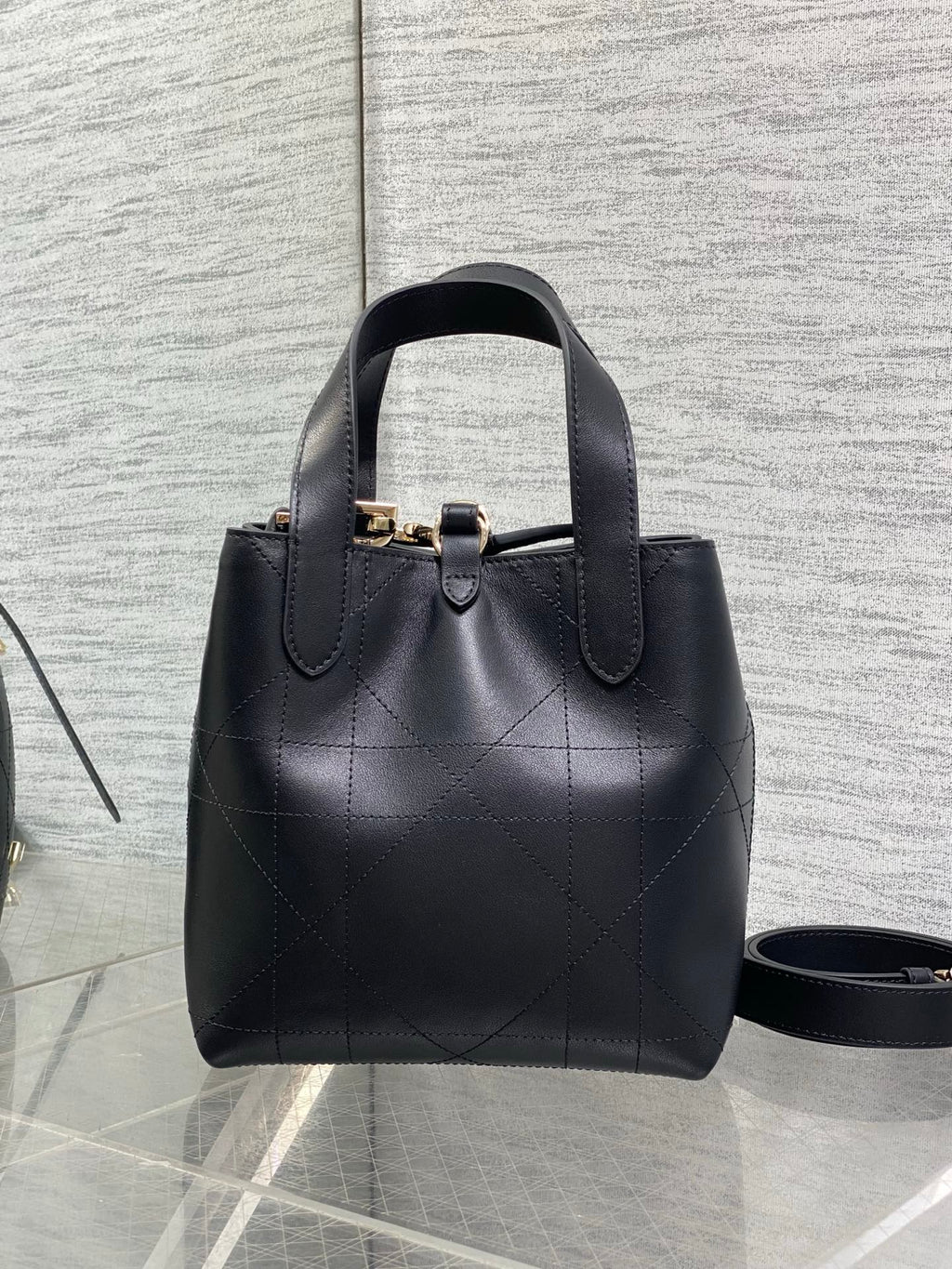 Small Dior Toujours Vertical Tote Bag – Black Flat Macrocannage Calfskin – M2835 - Default Title - View 5