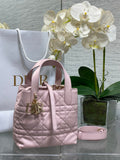 Small Dior Toujours Vertical Tote Bag – Pink Macrocannage Calfskin – M2835 - Default Title - View 1