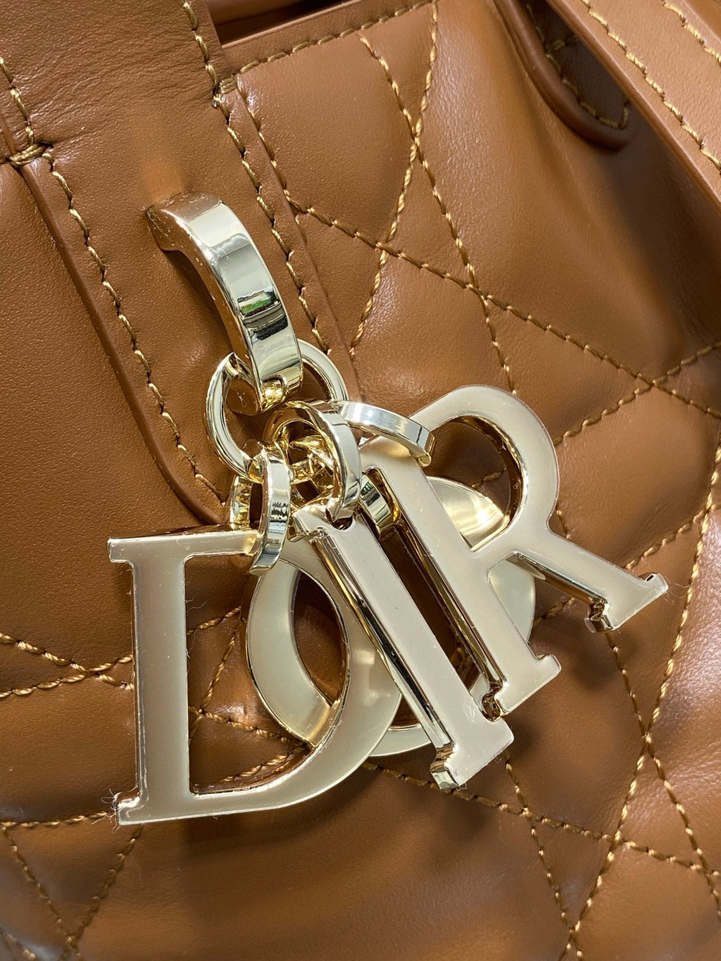 Small Dior Toujours Vertical Tote Bag – Brown Macrocannage Calfskin – M2835 - Default Title - View 4