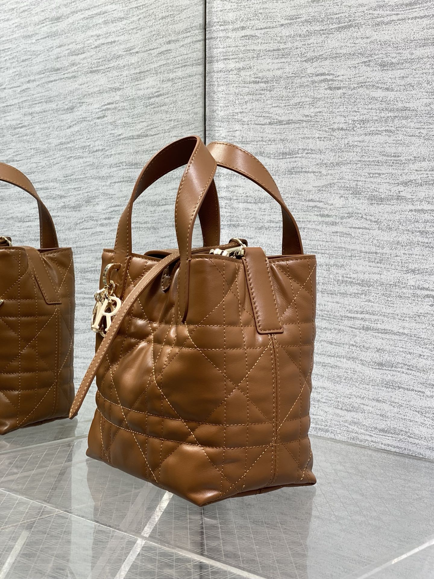 Small Dior Toujours Vertical Tote Bag – Brown Macrocannage Calfskin – M2835 - Default Title - View 7