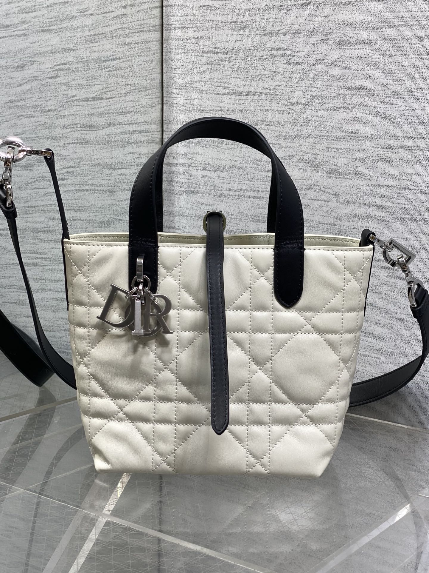 Small Dior Toujours Vertical Tote Bag - Latte and Black Macrocannage Calfskin – M2835 - Default Title - View 2