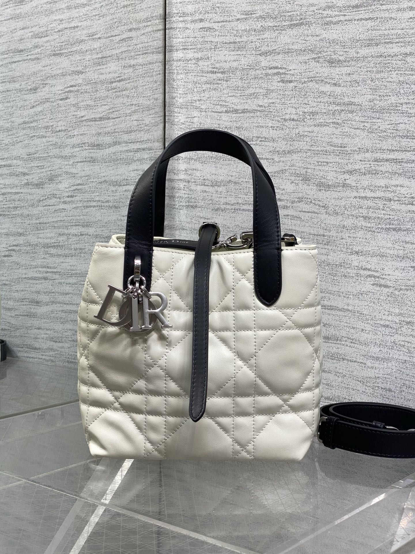 Small Dior Toujours Vertical Tote Bag - Latte and Black Macrocannage Calfskin – M2835 - Default Title - View 3