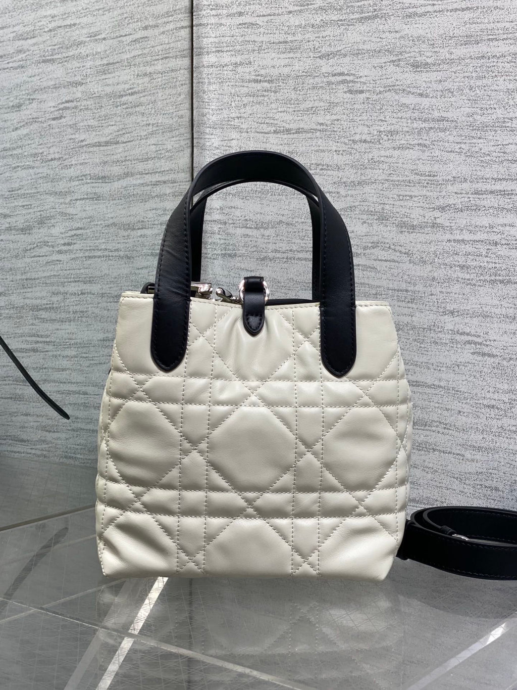 Small Dior Toujours Vertical Tote Bag - Latte and Black Macrocannage Calfskin – M2835 - Default Title - View 5