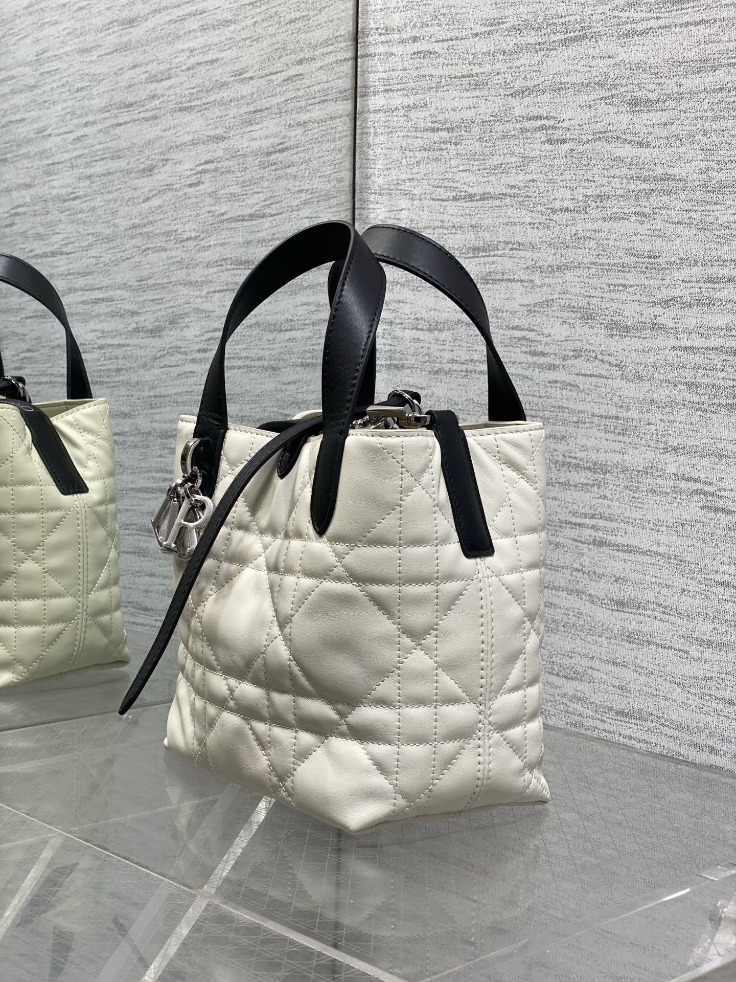 Small Dior Toujours Vertical Tote Bag - Latte and Black Macrocannage Calfskin – M2835 - Default Title - View 7