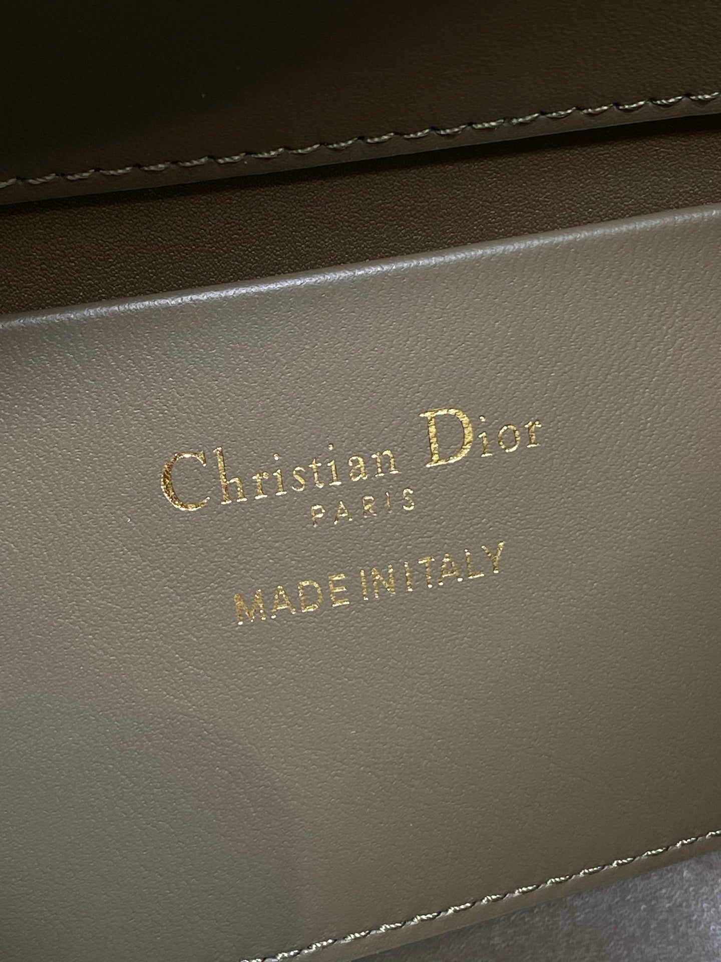 Small Dior Toujours Vertical Tote Bag – Green Macrocannage Calfskin – M2835 - Default Title - View 10