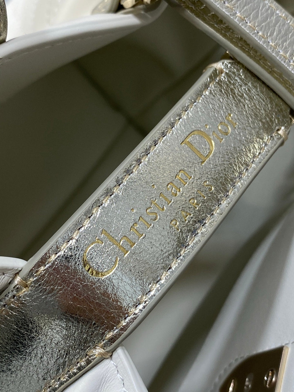 Small Dior Toujours Vertical Tote Bag - Latte and Gold Macrocannage Calfskin – M2835 - Default Title - View 6