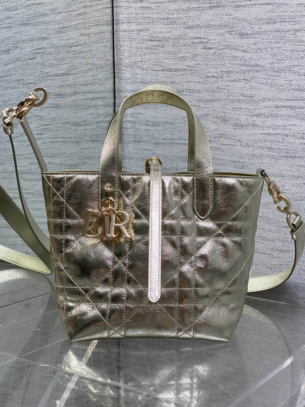 Small Dior Toujours Vertical Tote Bag – Gold Macrocannage Calfskin – M2835 - Default Title - View 2