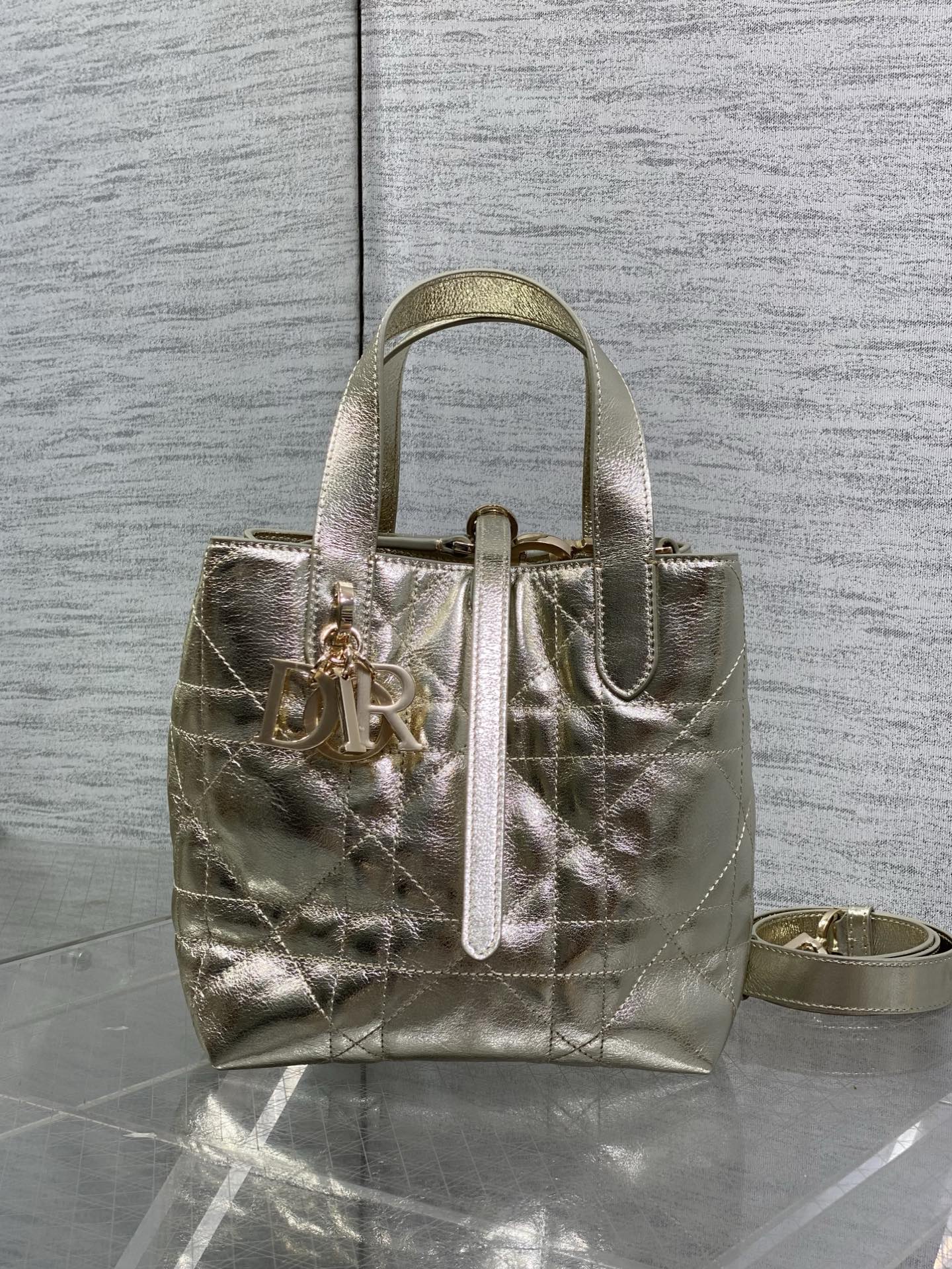 Small Dior Toujours Vertical Tote Bag – Gold Macrocannage Calfskin – M2835 - Default Title - View 3