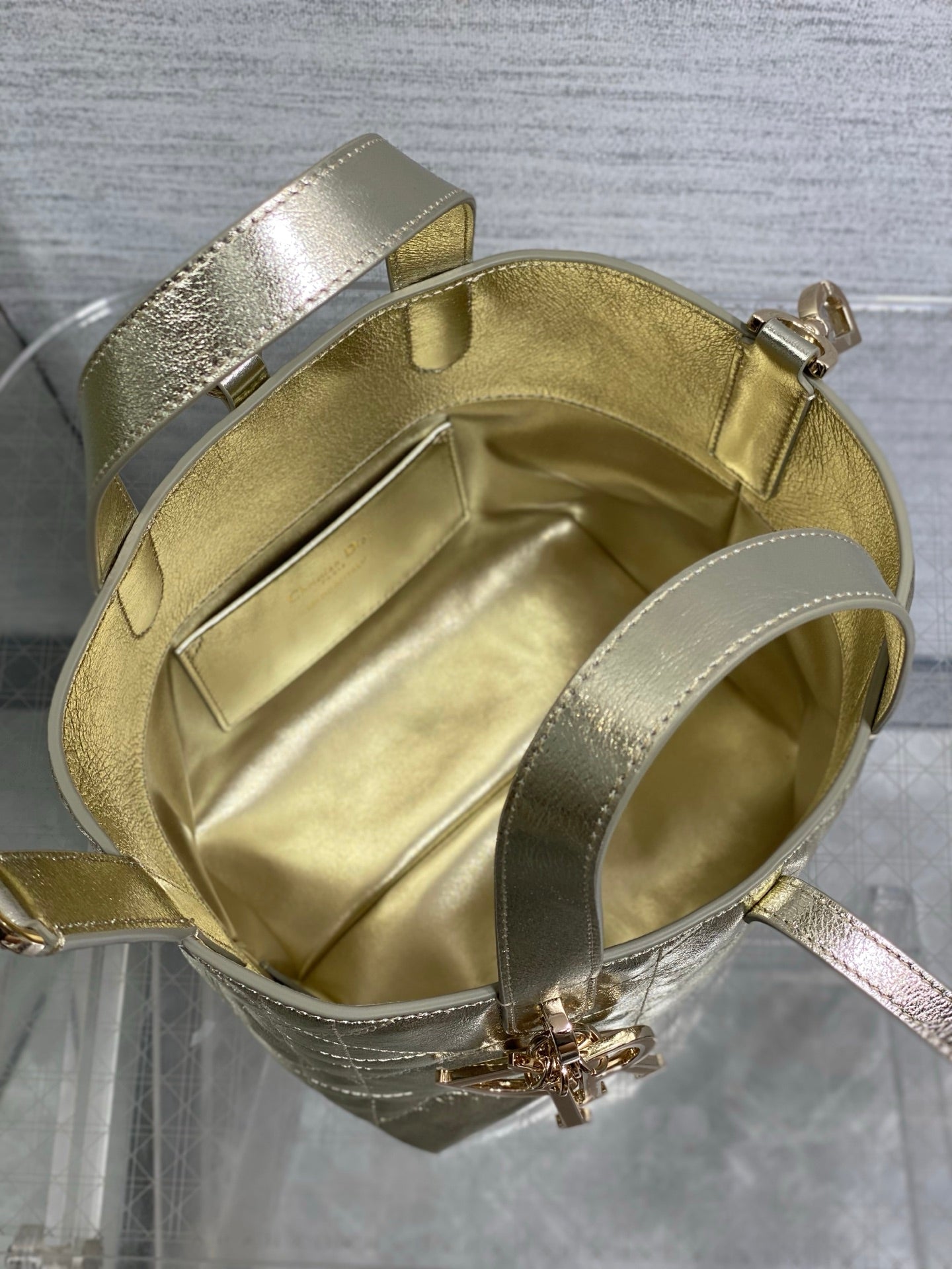 Small Dior Toujours Vertical Tote Bag – Gold Macrocannage Calfskin – M2835 - Default Title - View 9