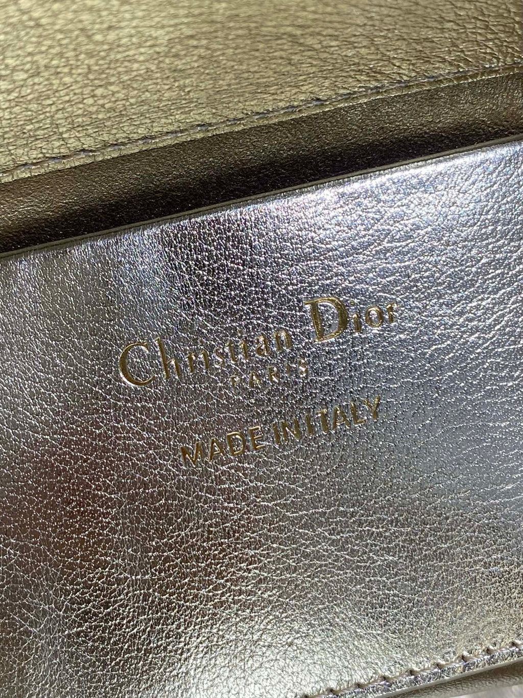 Small Dior Toujours Vertical Tote Bag – Gold Macrocannage Calfskin – M2835 - Default Title - View 10