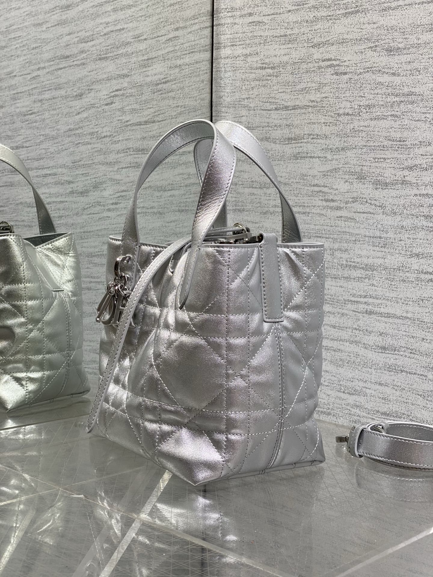 Small Dior Toujours Vertical Tote Bag – Silver Macrocannage Calfskin – M2835 - Default Title - View 7