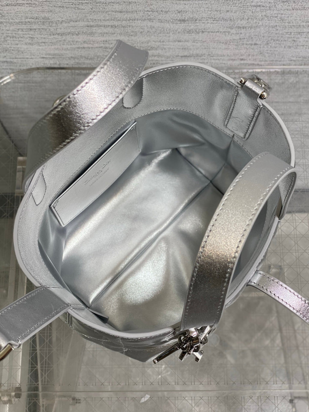Small Dior Toujours Vertical Tote Bag – Silver Macrocannage Calfskin – M2835 - Default Title - View 9