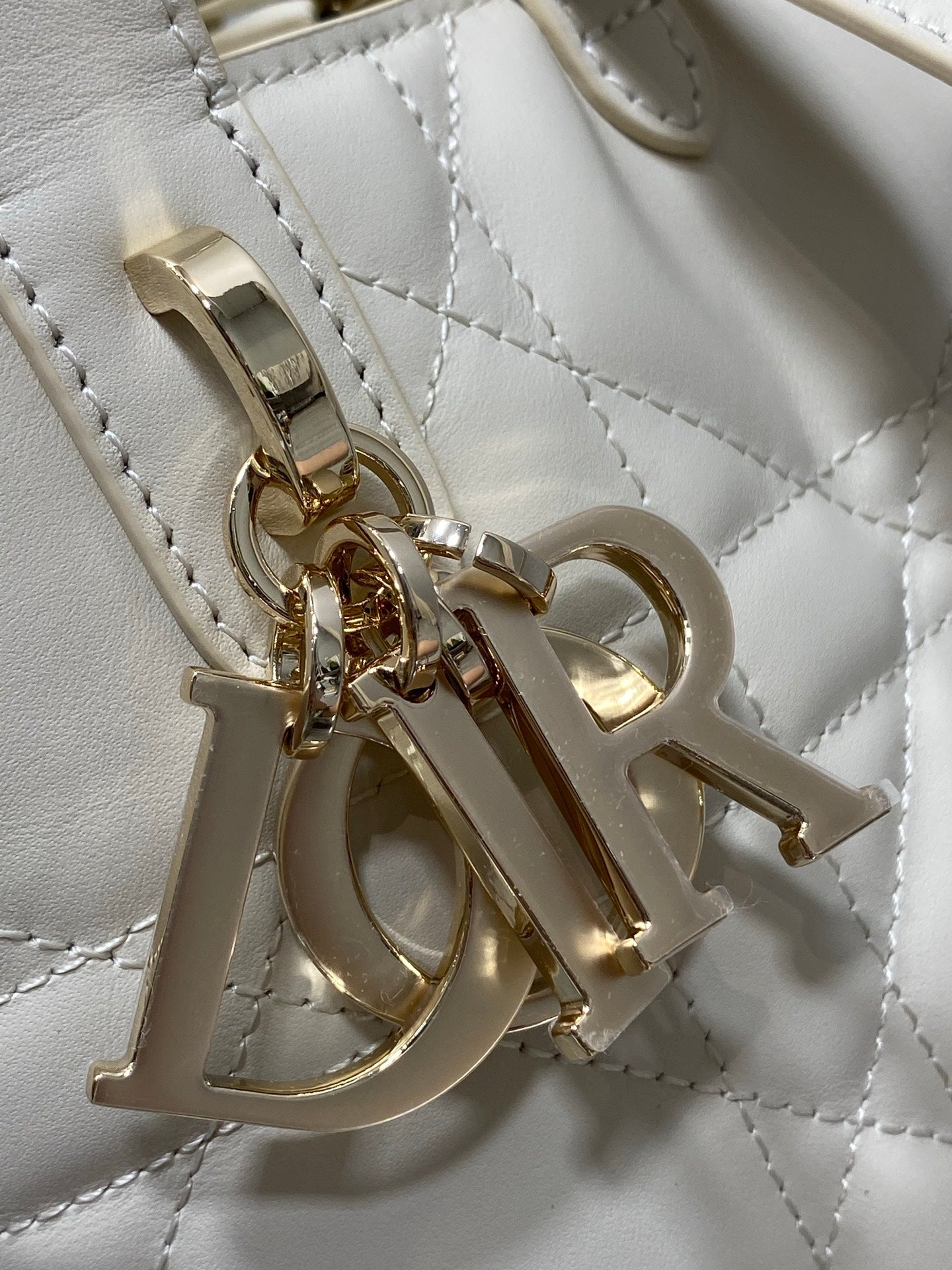 Beige Macrocannage Calfskin Small Dior Toujours Vertical Tote Bag – M2835 - Default Title - View 4