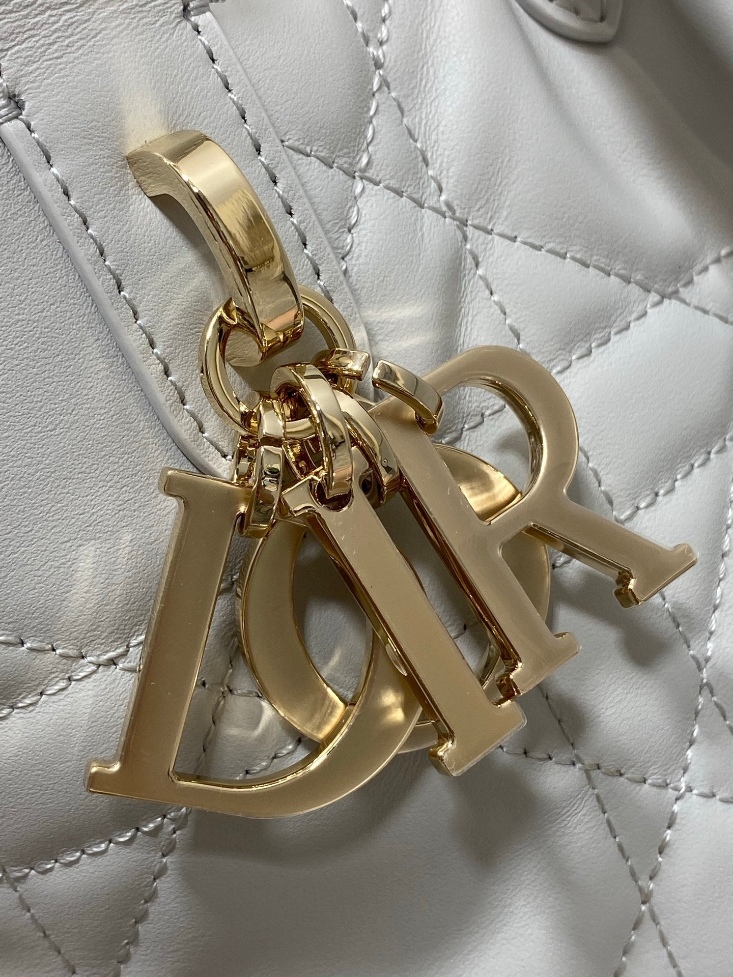 Dior Toujours Small Vertical Tote – Light Gray Macrocannage – M2835 - Default Title - View 4