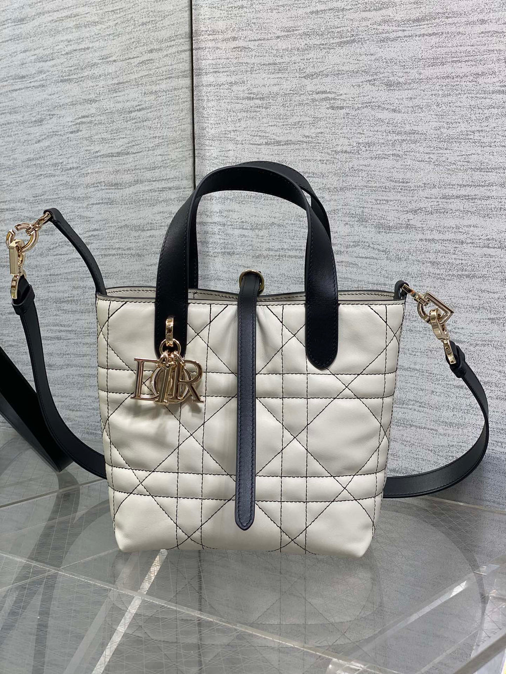 Small Dior Toujours Vertical Tote Bag - White Macrocannage Calfskin – M2835 - Default Title - View 2
