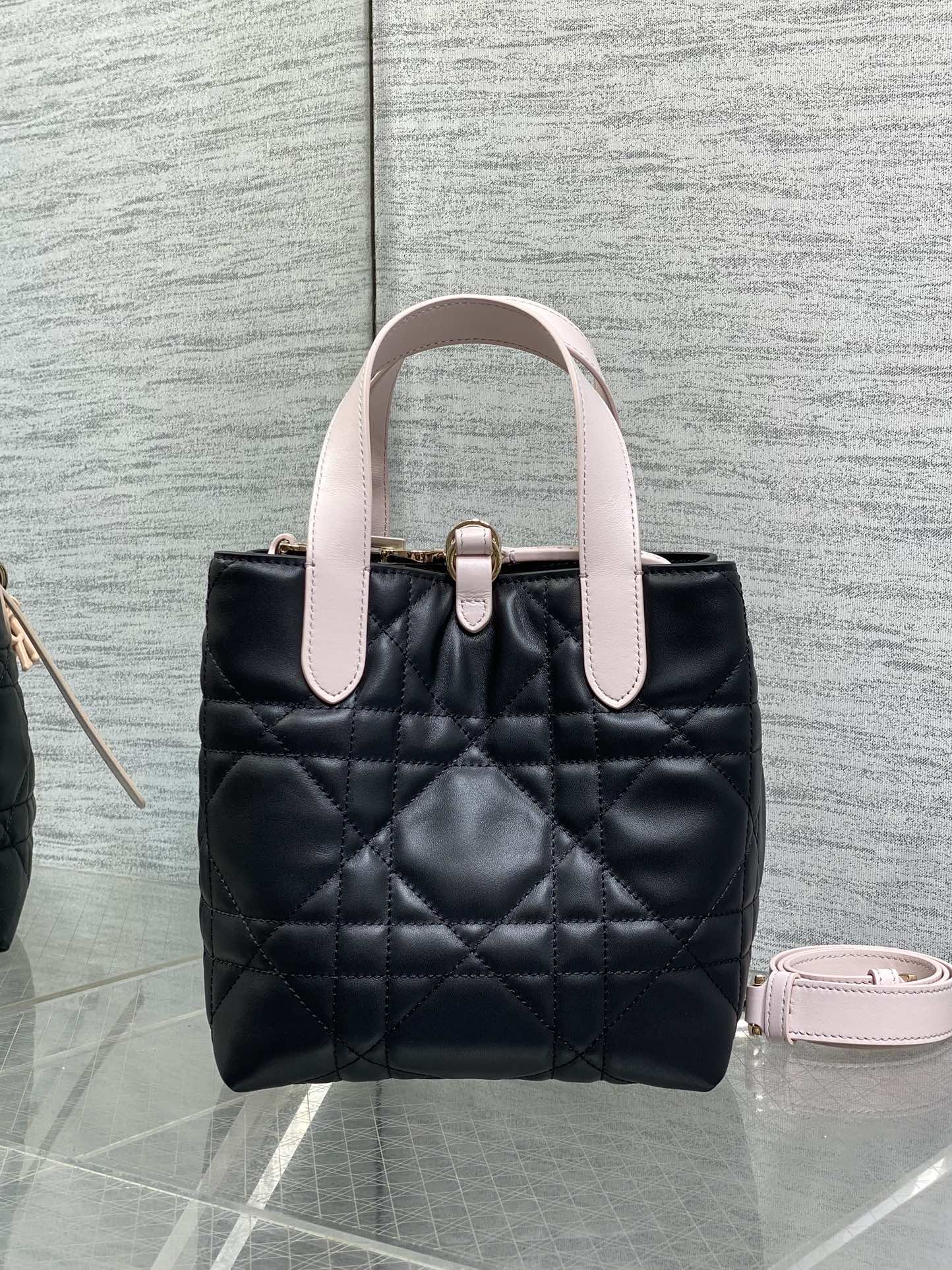 Small Dior Toujours Vertical Tote Bag - Black Pink Macrocannage Calfskin – M2835 - Default Title - View 5
