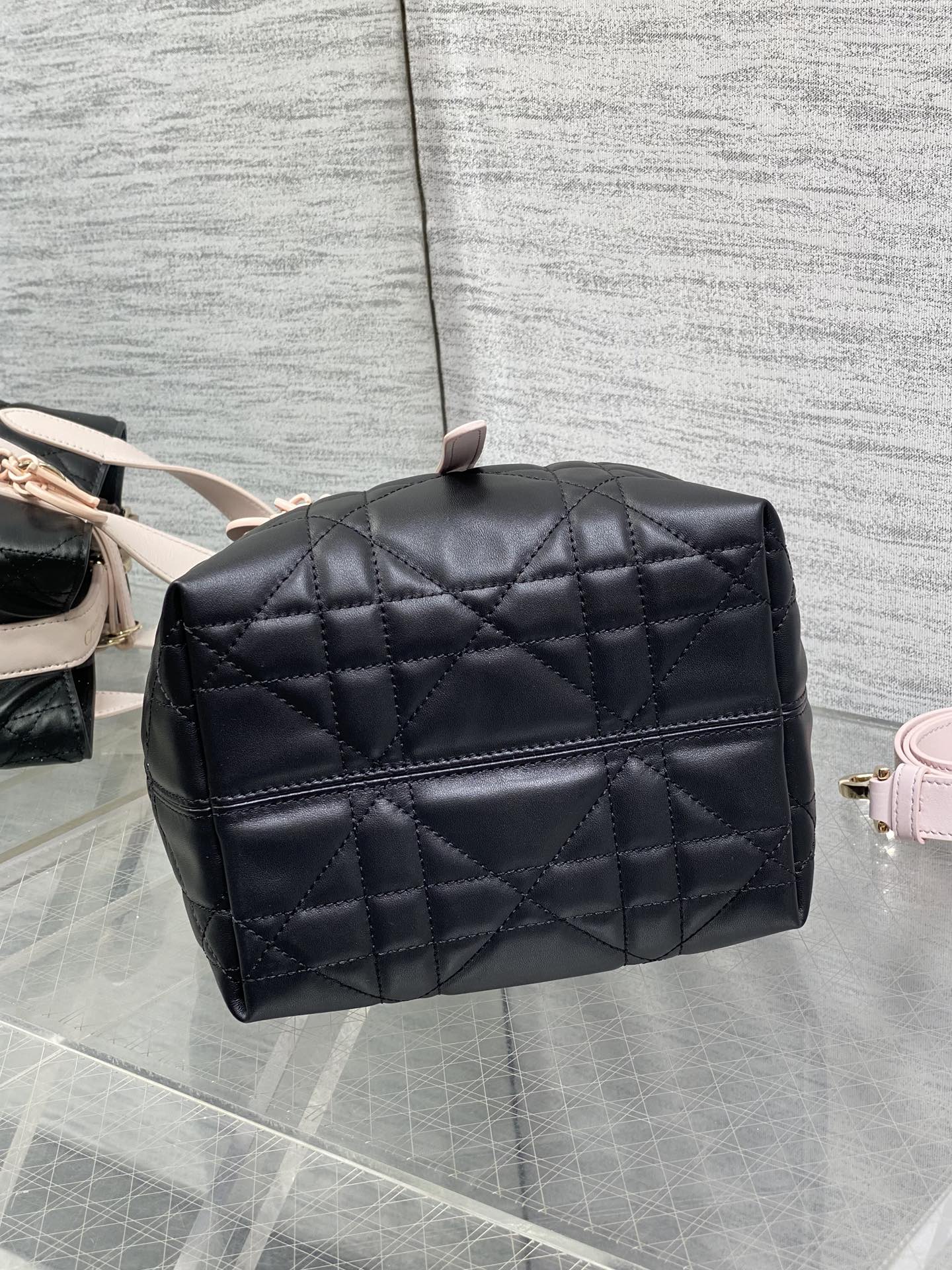 Small Dior Toujours Vertical Tote Bag - Black Pink Macrocannage Calfskin – M2835 - Default Title - View 8