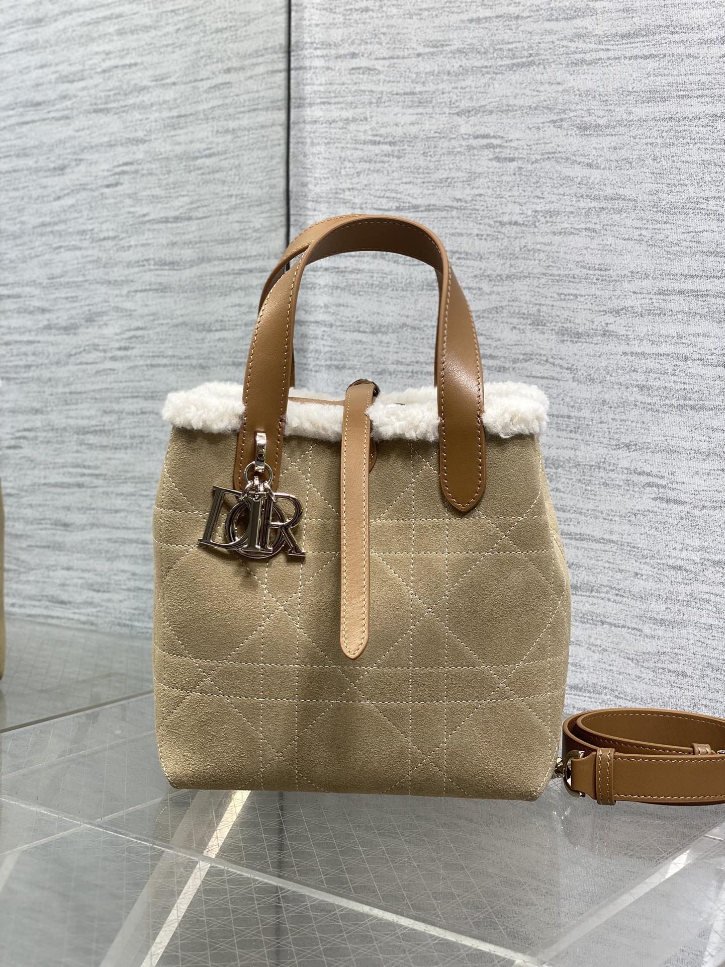 Small Dior Toujours Vertical Tote Bag – Beige Suede & Wool – M2835 - Default Title - View 2