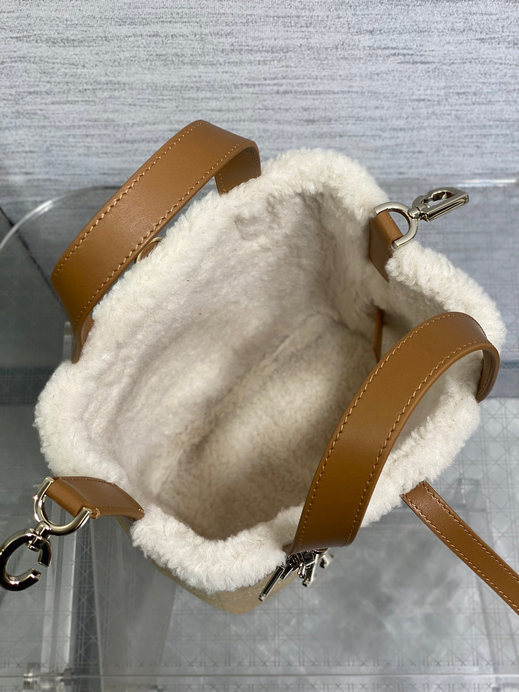 Small Dior Toujours Vertical Tote Bag – Beige Suede & Wool – M2835 - Default Title - View 9