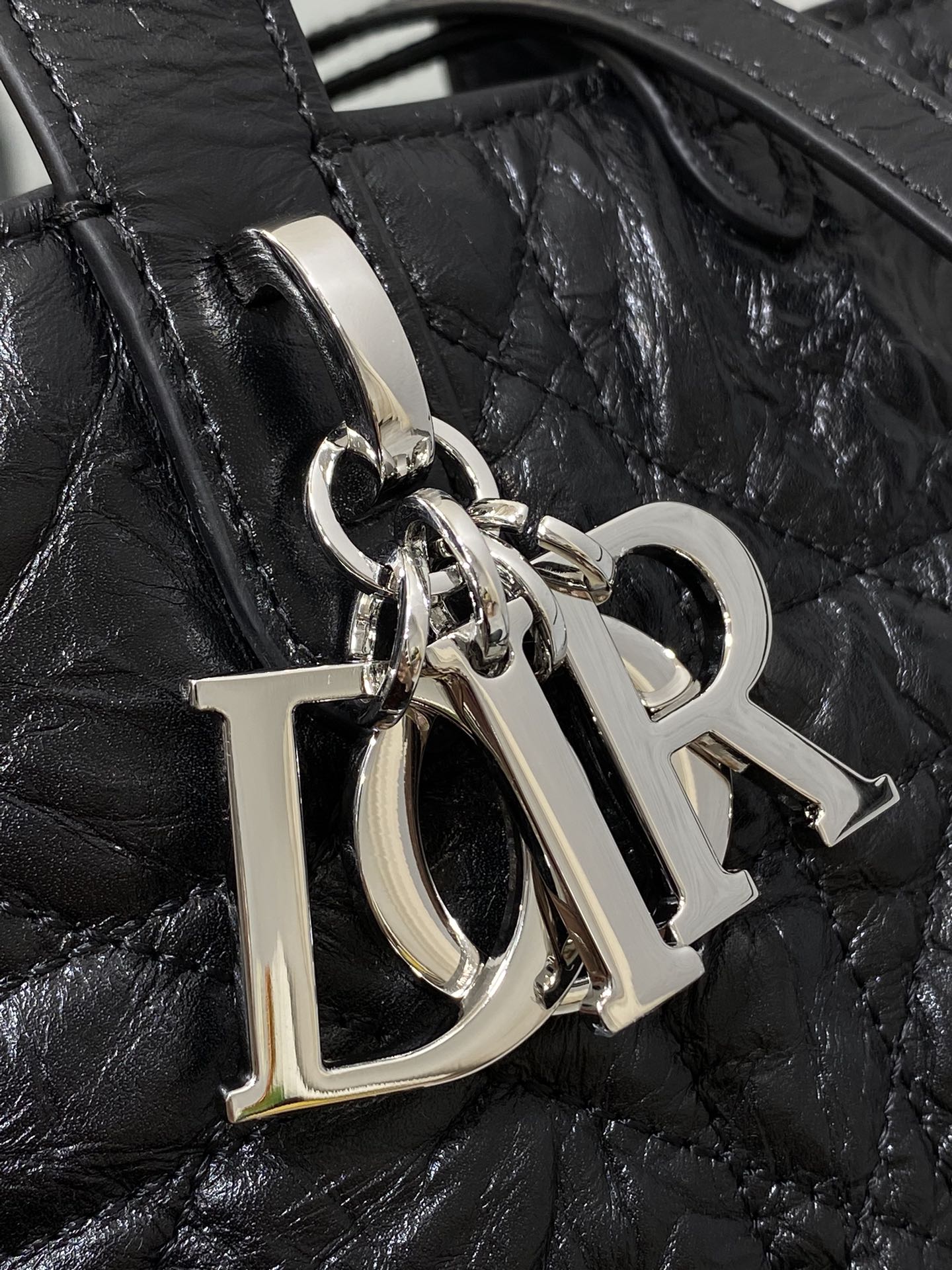 Small Dior Toujours Vertical Tote Bag -M2835 - Black Macrocannage Crinkled Calfskin - Default Title - View 4