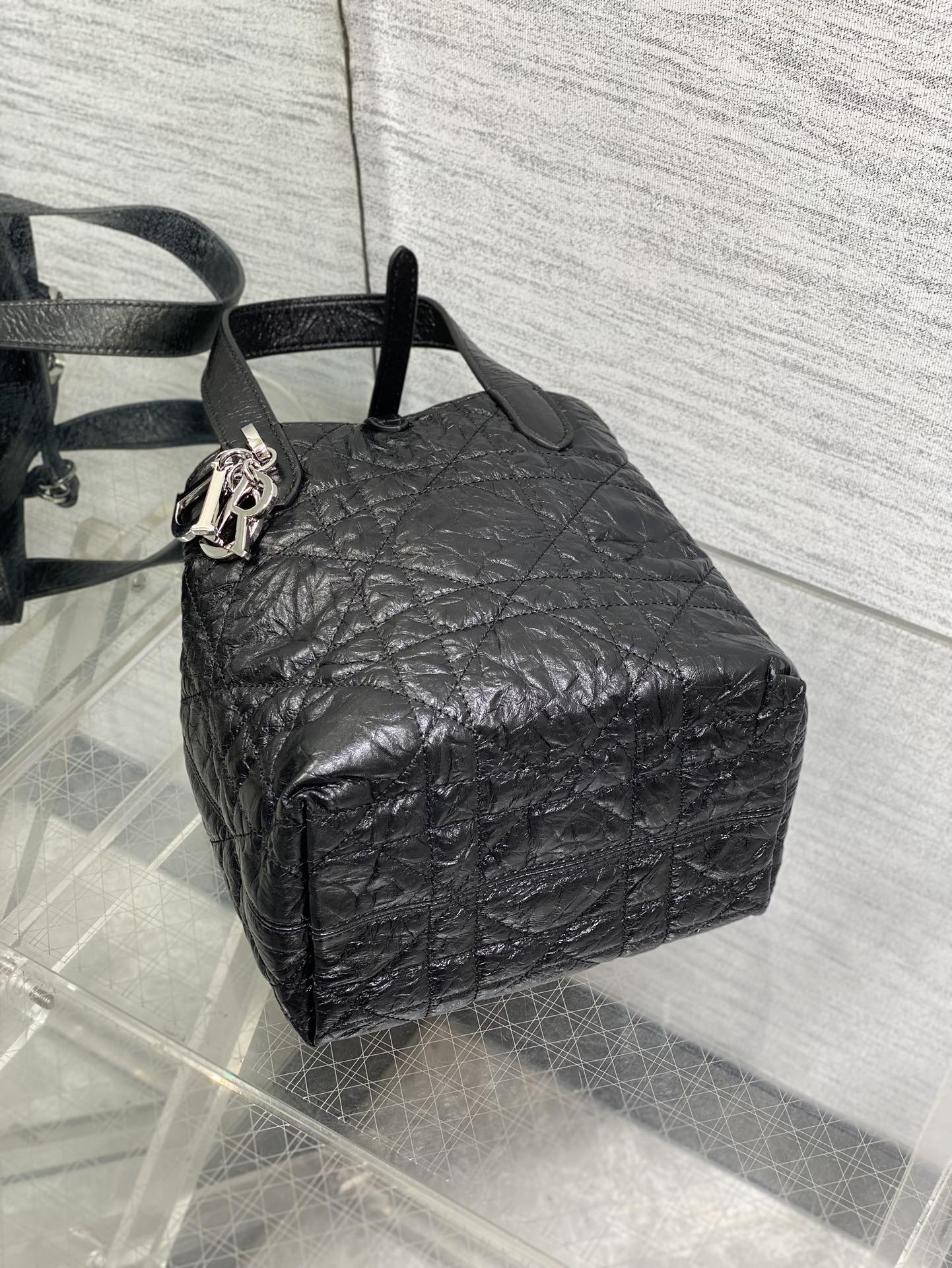 Small Dior Toujours Vertical Tote Bag -M2835 - Black Macrocannage Crinkled Calfskin - Default Title - View 8