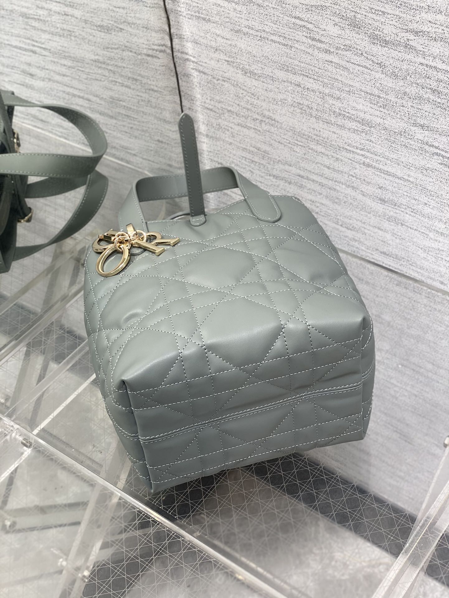 Small Dior Toujours Vertical Tote Bag – M2835 - Gray Macrocannage Calfskin - Default Title - View 8