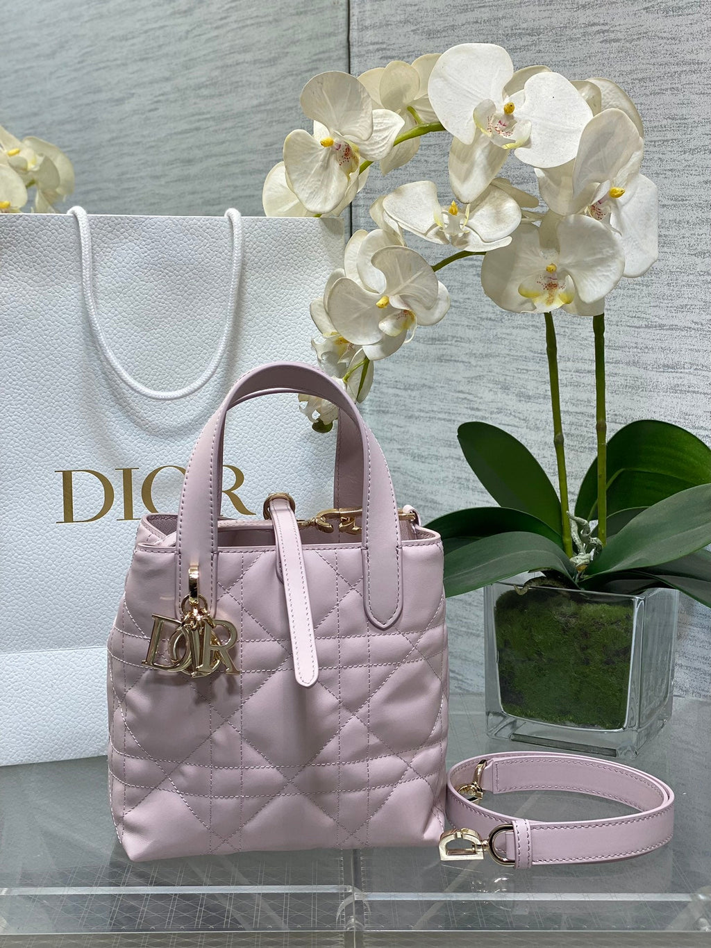 Small Dior Toujours Vertical Tote Bag – M2835 - Pink Macrocannage Calfskin - Default Title - View 1