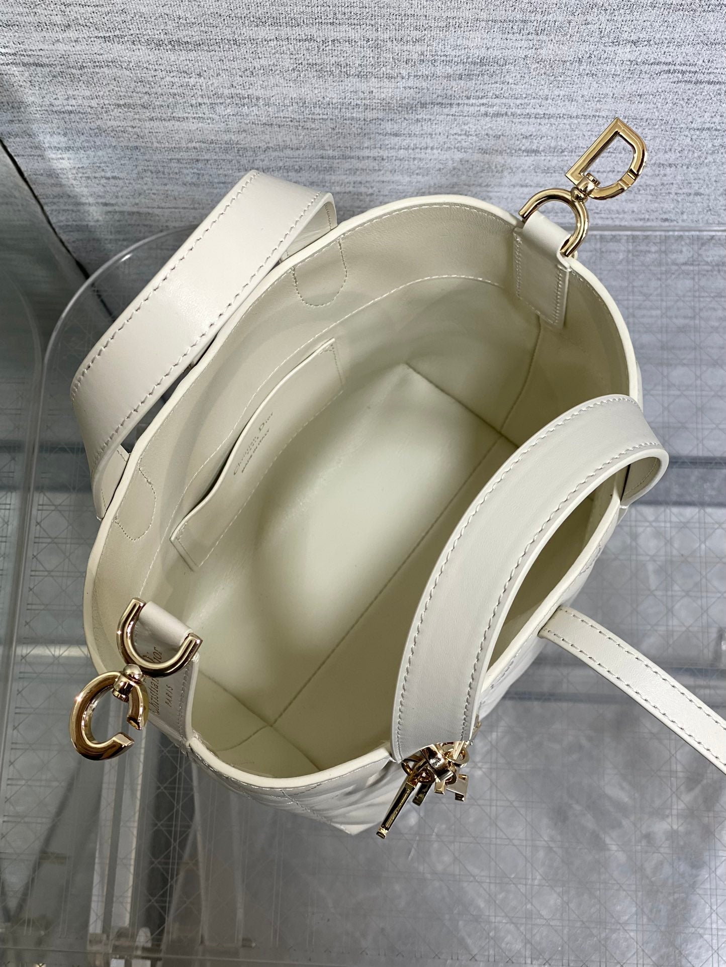 Small Dior Toujours Vertical Tote Bag – White Macrocannage Calfskin – M2835 - Default Title - View 9
