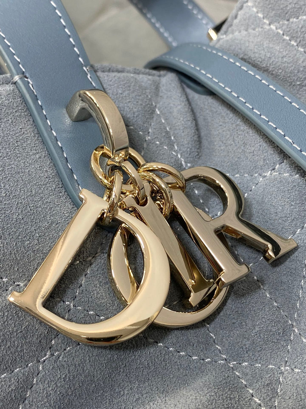 Small Dior Toujours Vertical Tote Bag – Gray Suede – M2835 - Default Title - View 4