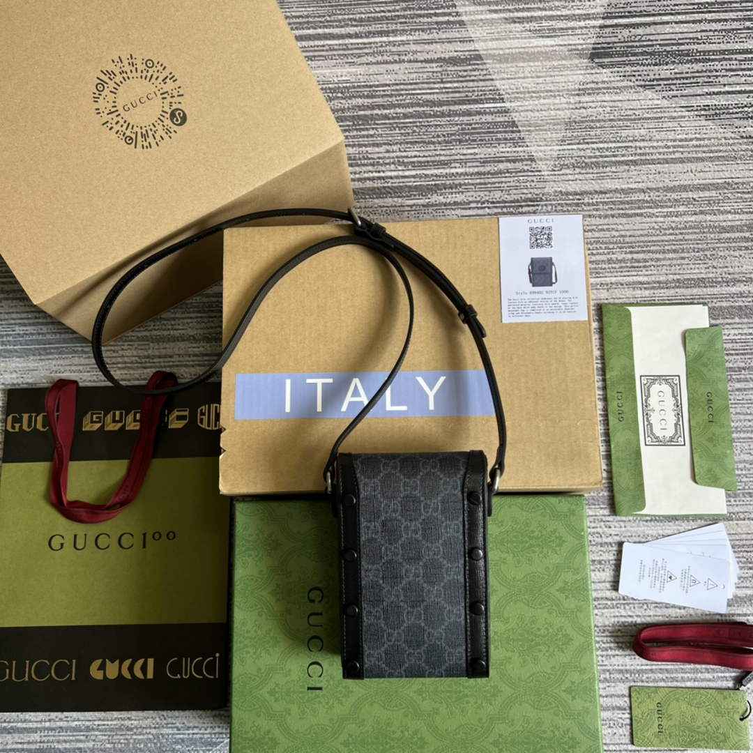Gucci ‎699402 Mini bag with Interlocking G Black GG Supreme