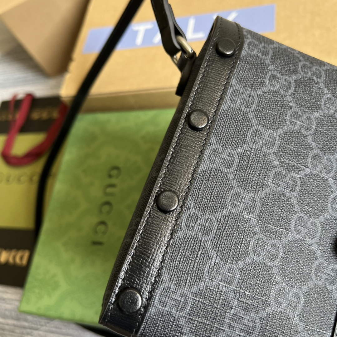 Gucci ‎699402 Mini bag with Interlocking G Black GG Supreme