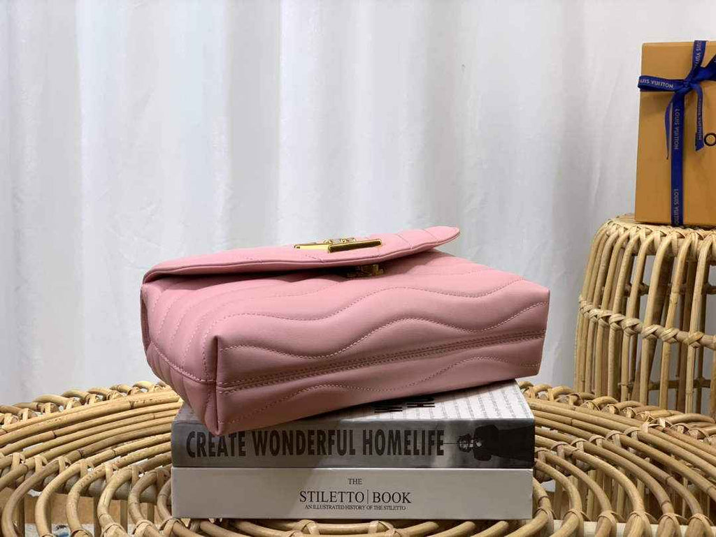 Louis Vuitton M59985 LV New Wave Chain Bag Rose Ballerine Pink