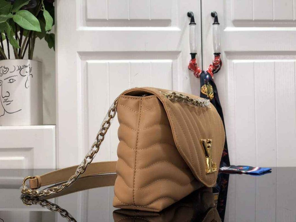 Louis Vuitton M59349 LV New Wave Chain Bag Arizona Beige
