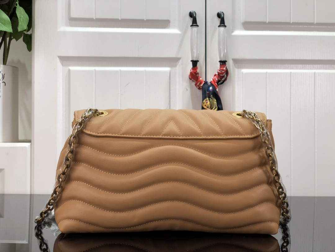 Louis Vuitton M59349 LV New Wave Chain Bag Arizona Beige