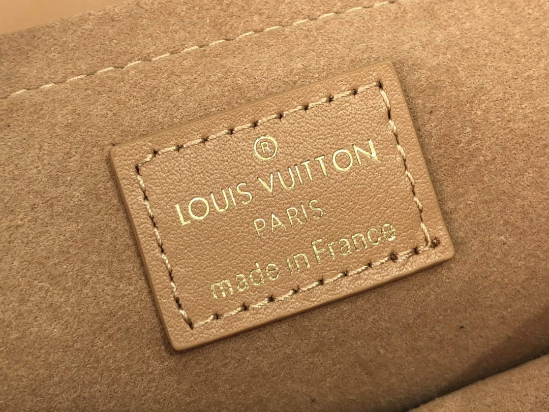 Louis Vuitton M59349 LV New Wave Chain Bag Arizona Beige - Default Title - View 8