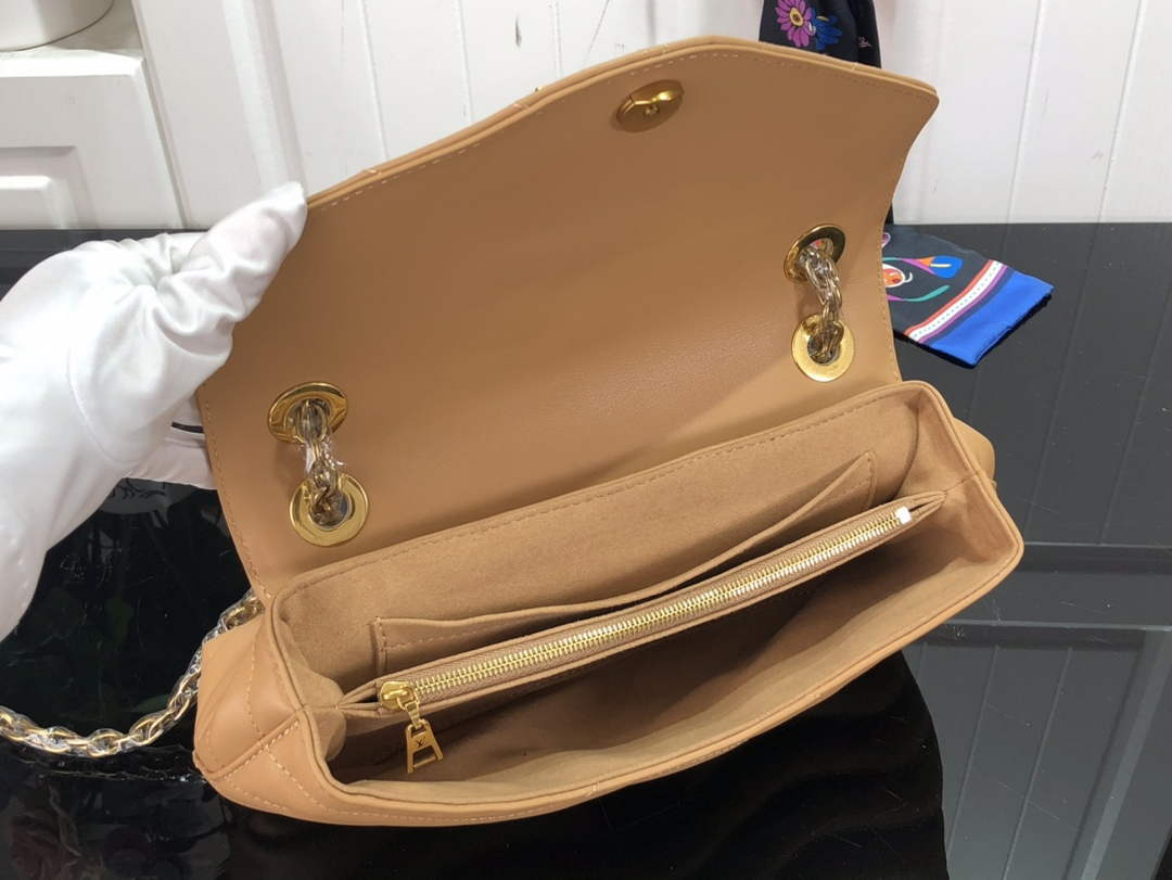 Louis Vuitton M59349 LV New Wave Chain Bag Arizona Beige - Default Title - View 9