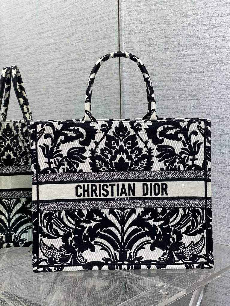 Dior M1286 Large Book Tote Bag Black flower Multicolor Embroidery