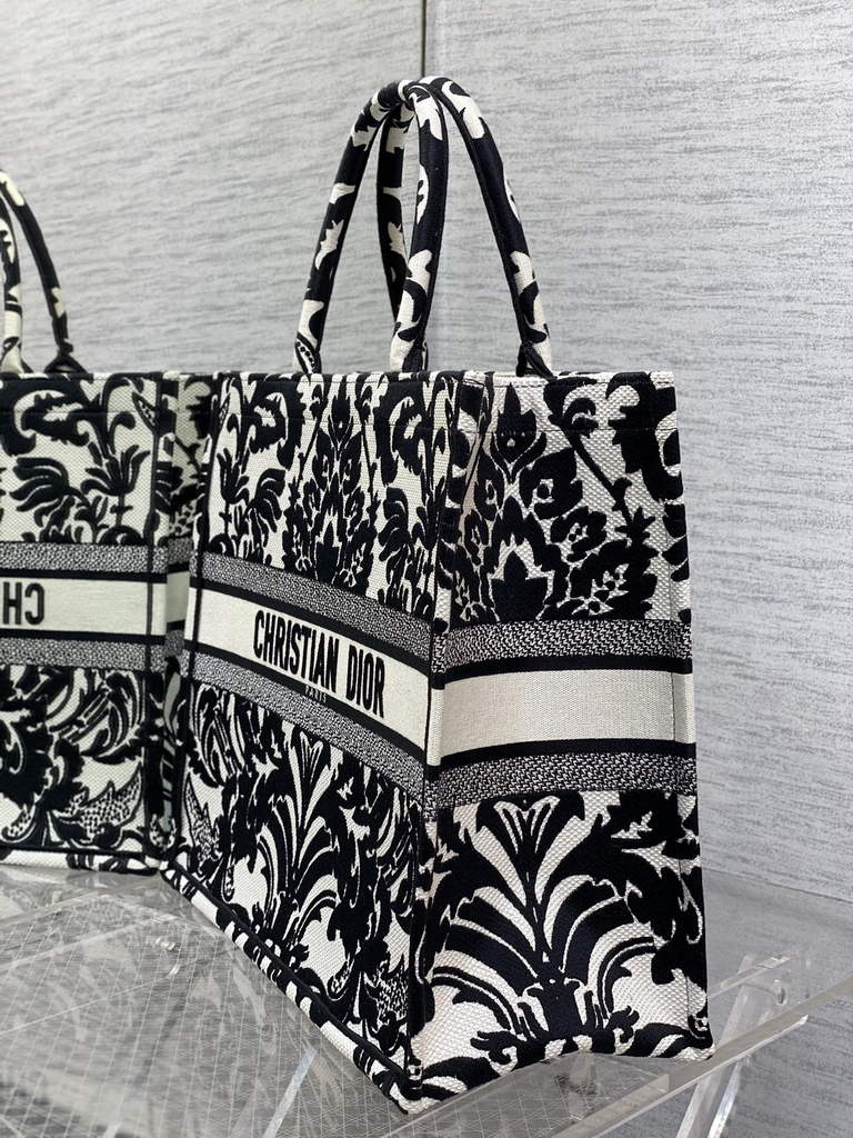 Dior M1286 Large Book Tote Bag Black flower Multicolor Embroidery