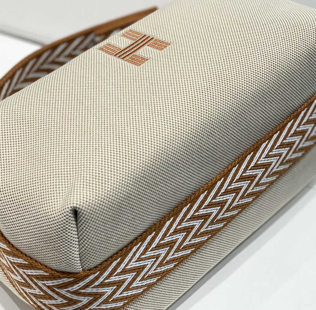 Hermes Bride-a-Brac Cases H103223M18