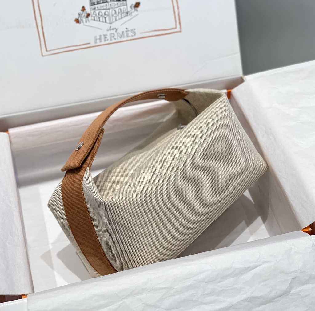 Hermes Bride-a-Brac Cases H103223M24