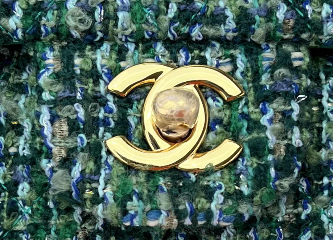 Chanel A01112 Classic Handbag Green Wool Tweed Gold-Tone Metal
