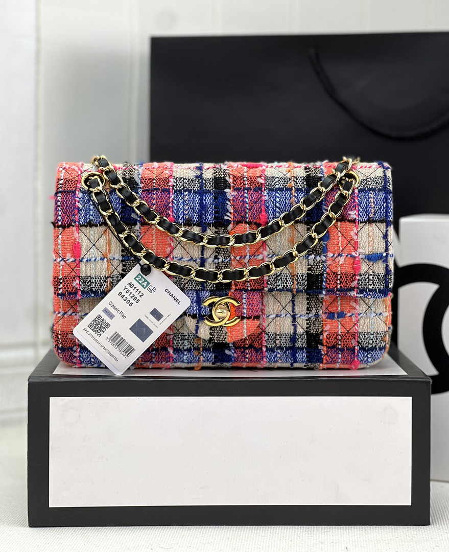 Chanel A01112 Classic Handbag Wool Tweed Gold-Tone Metal Pink Black
