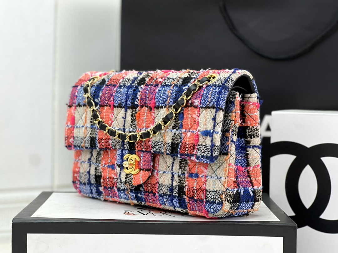 Chanel A01112 Classic Handbag Wool Tweed Gold-Tone Metal Pink Black