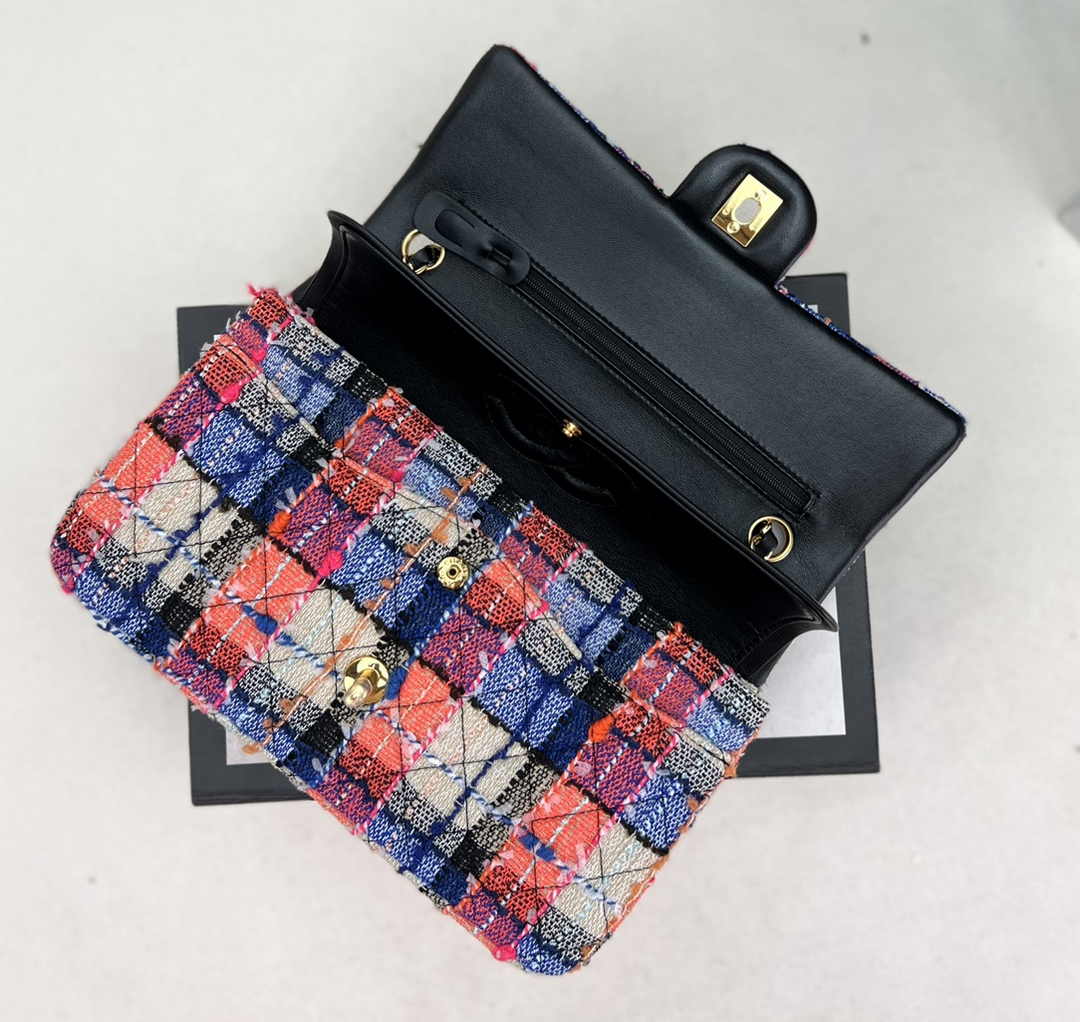 Chanel A01112 Classic Handbag Wool Tweed Gold-Tone Metal Pink Black