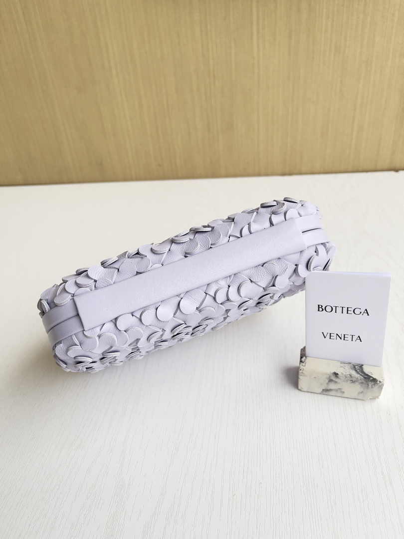 Bottega Veneta Knot 717622 Calfskin Light Purple